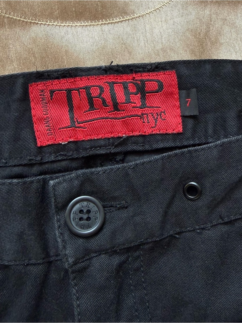 Tripp NYC Black Y2K Convertible Cargo Pants - Picture 4 of 5